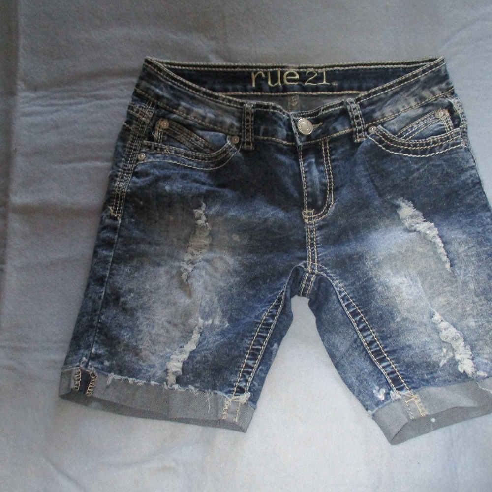 RUE 21 Distressed Jean Shorts 3/4